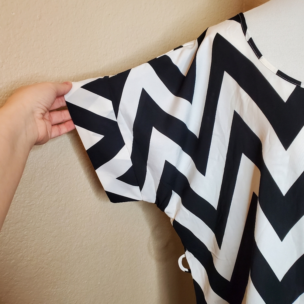 Modcloth Medium Format Memory Tunic In Chevron - image 7
